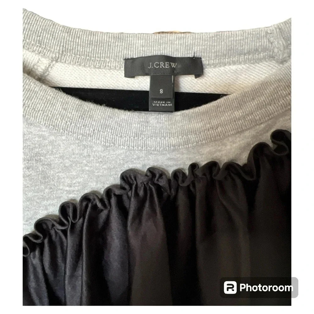 J.Crew asymmetrical ruffle pullover sweatshirt grey and black size: Small - Picture 4 of 8